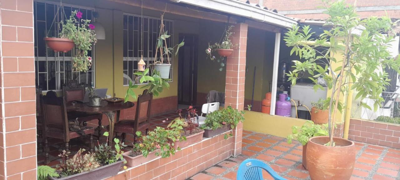 Apartmán Alcobas Con Desayuno Incluido Bano Compartido Medellín Exteriér fotografie